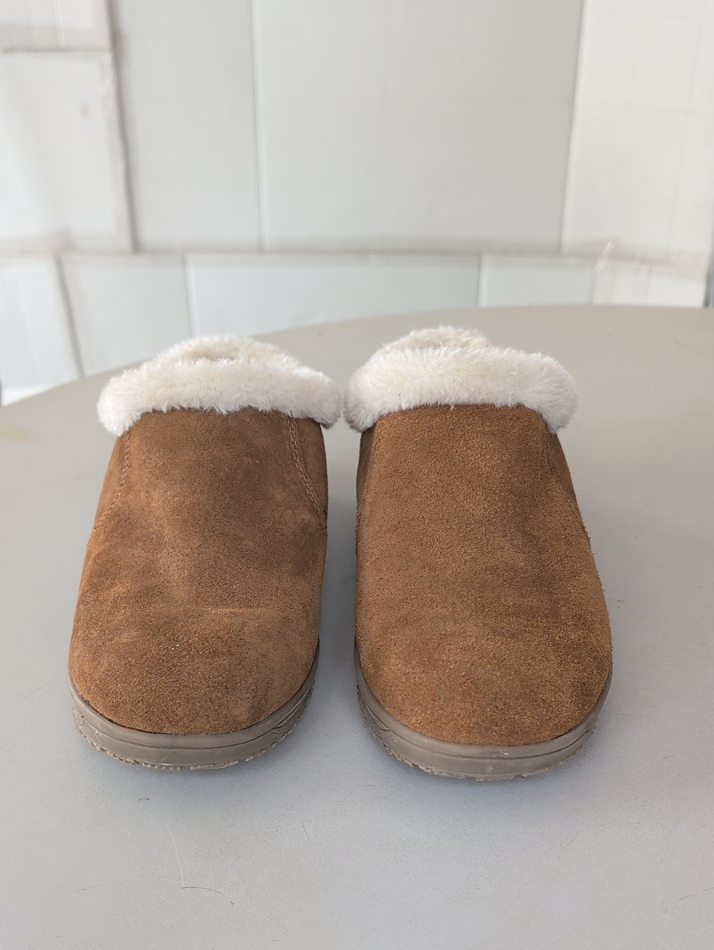 Minnetonka Tan Suede Clog Mules Faux Fur Lining SZ 10 W Slip On Cozy Chic